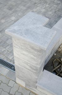 Steinschnitt: Eckpfeiler 90°